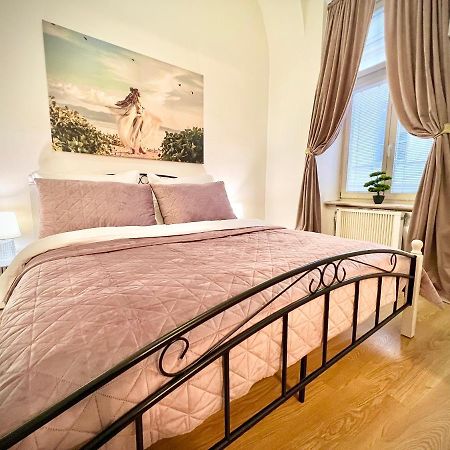 Elegant Apartment In โกชิเซ ภายนอก รูปภาพ