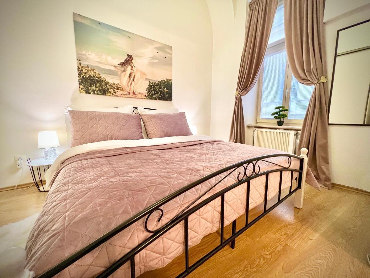 Elegant Apartment In โกชิเซ ภายนอก รูปภาพ